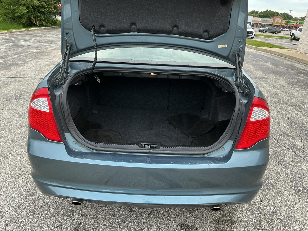 Ford Fusion SE 2012
