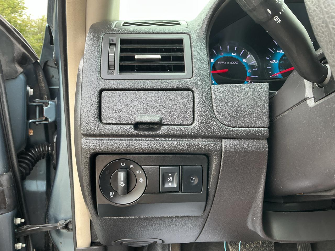 Ford Fusion SE 2012