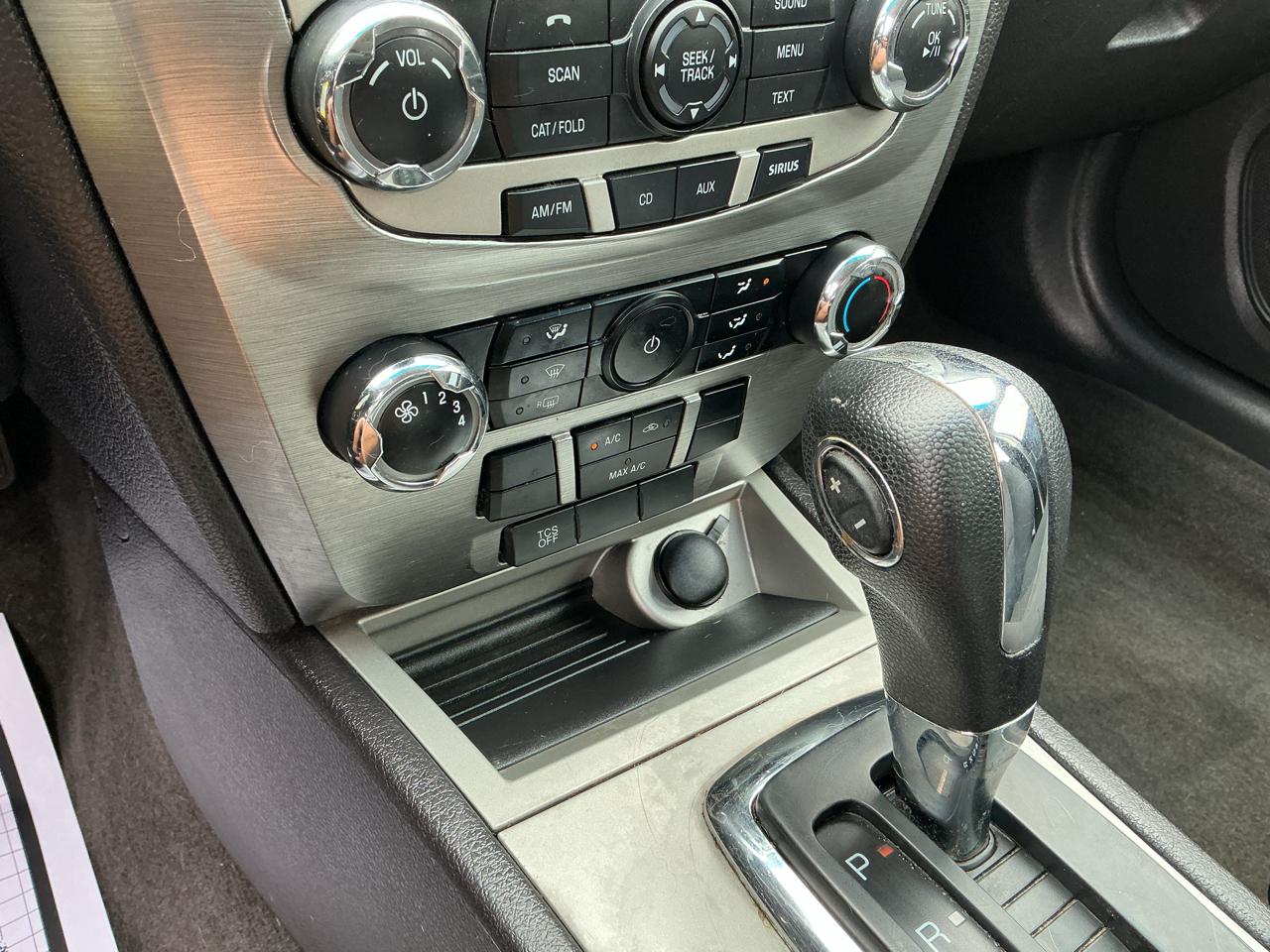 Ford Fusion SE 2012