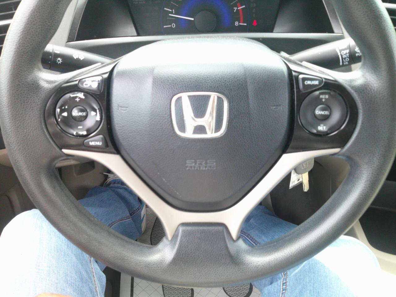 Honda Civic LX Sedan 5-Speed AT 2012
