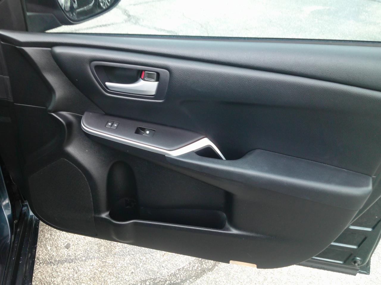 Toyota Camry SE 2015
