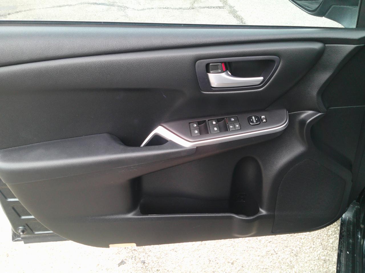 Toyota Camry SE 2015