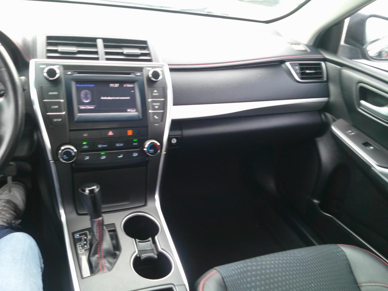 Toyota Camry SE 2015