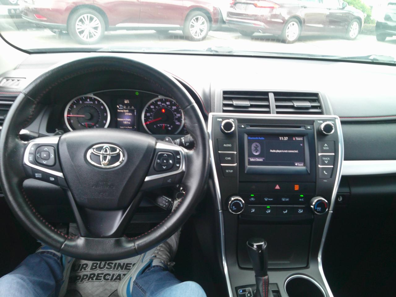 Toyota Camry SE 2015