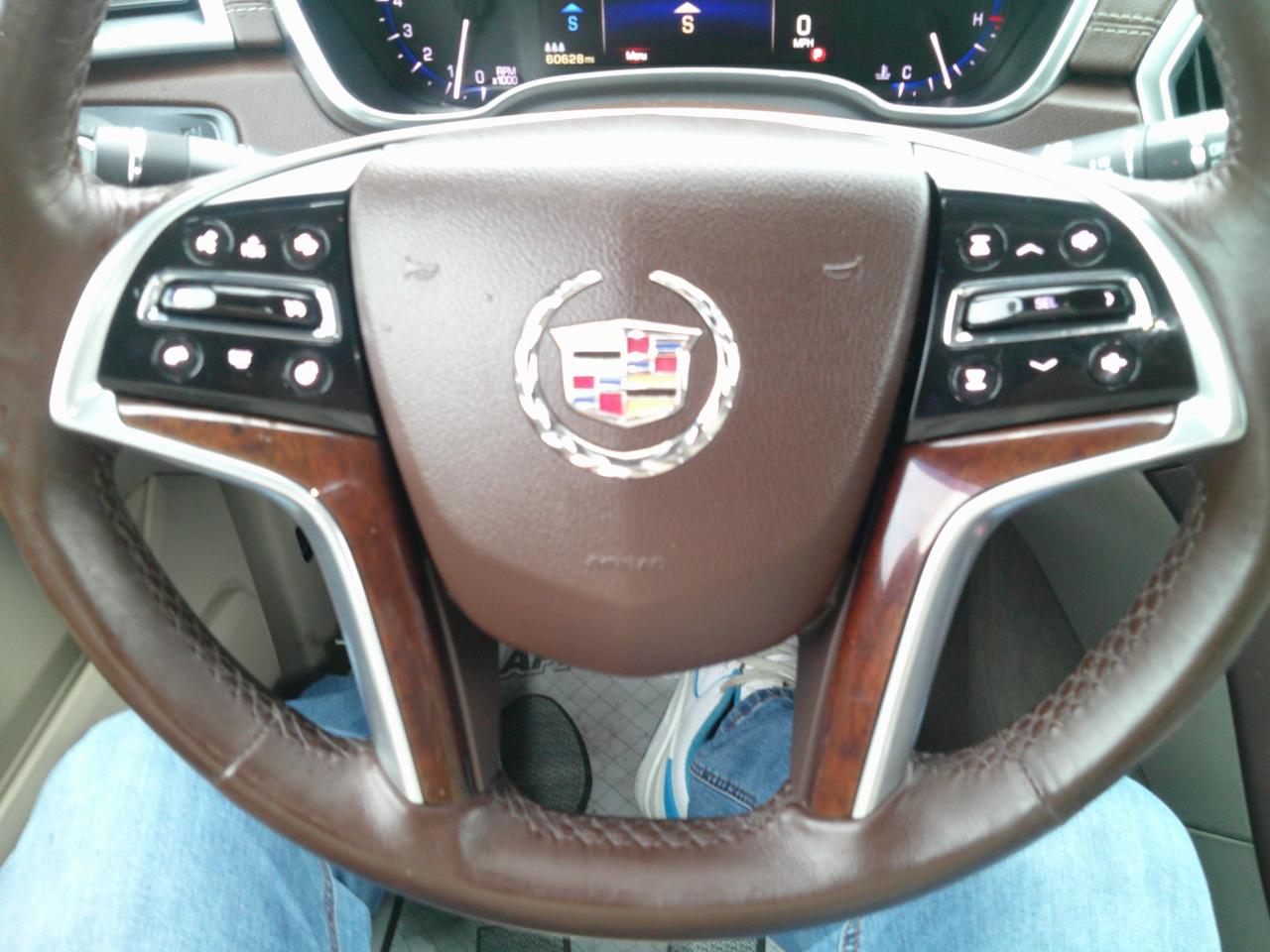 Cadillac SRX AWD Performance Collection 2013