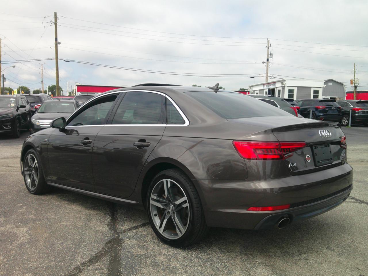 Audi A4 2.0T Premium Plus quattro Sedan 2017