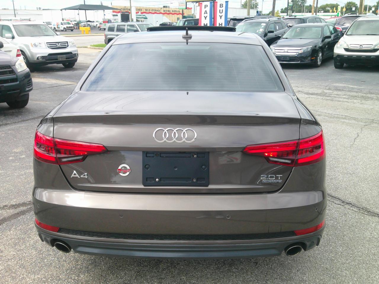 Audi A4 2.0T Premium Plus quattro Sedan 2017