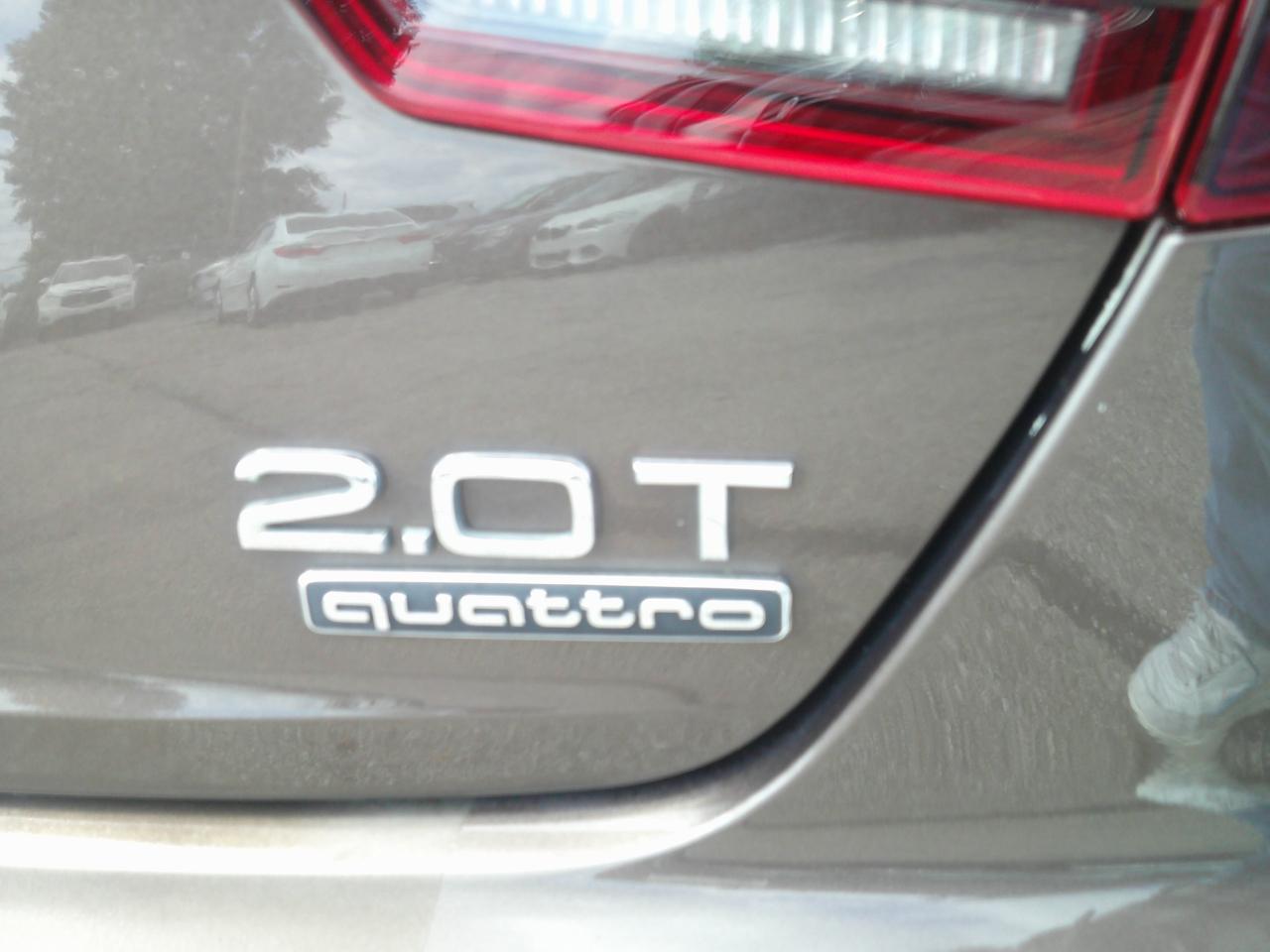 Audi A4 2.0T Premium Plus quattro Sedan 2017