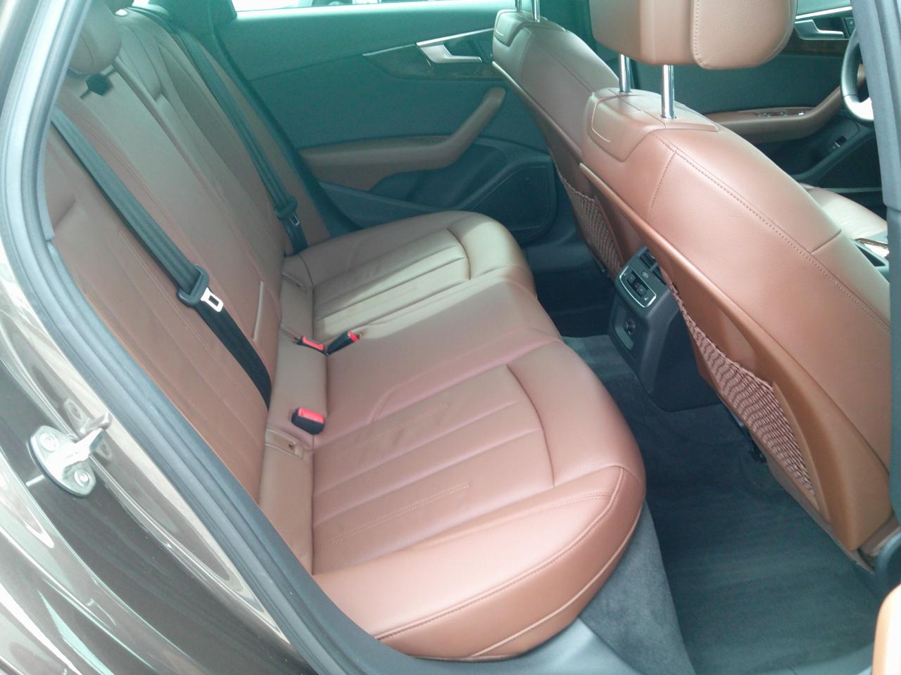 Audi A4 2.0T Premium Plus quattro Sedan 2017