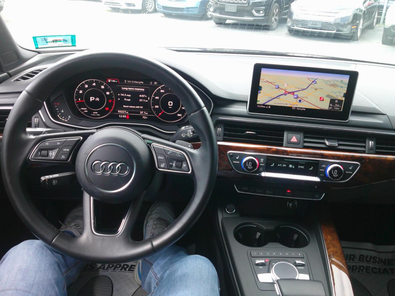 Audi A4 2.0T Premium Plus quattro Sedan 2017