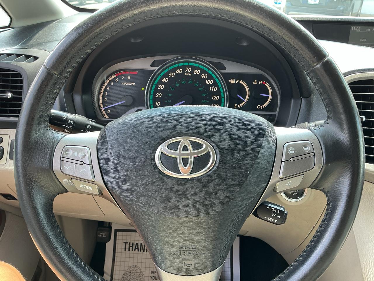 Toyota Venza LE I4 FWD 2012