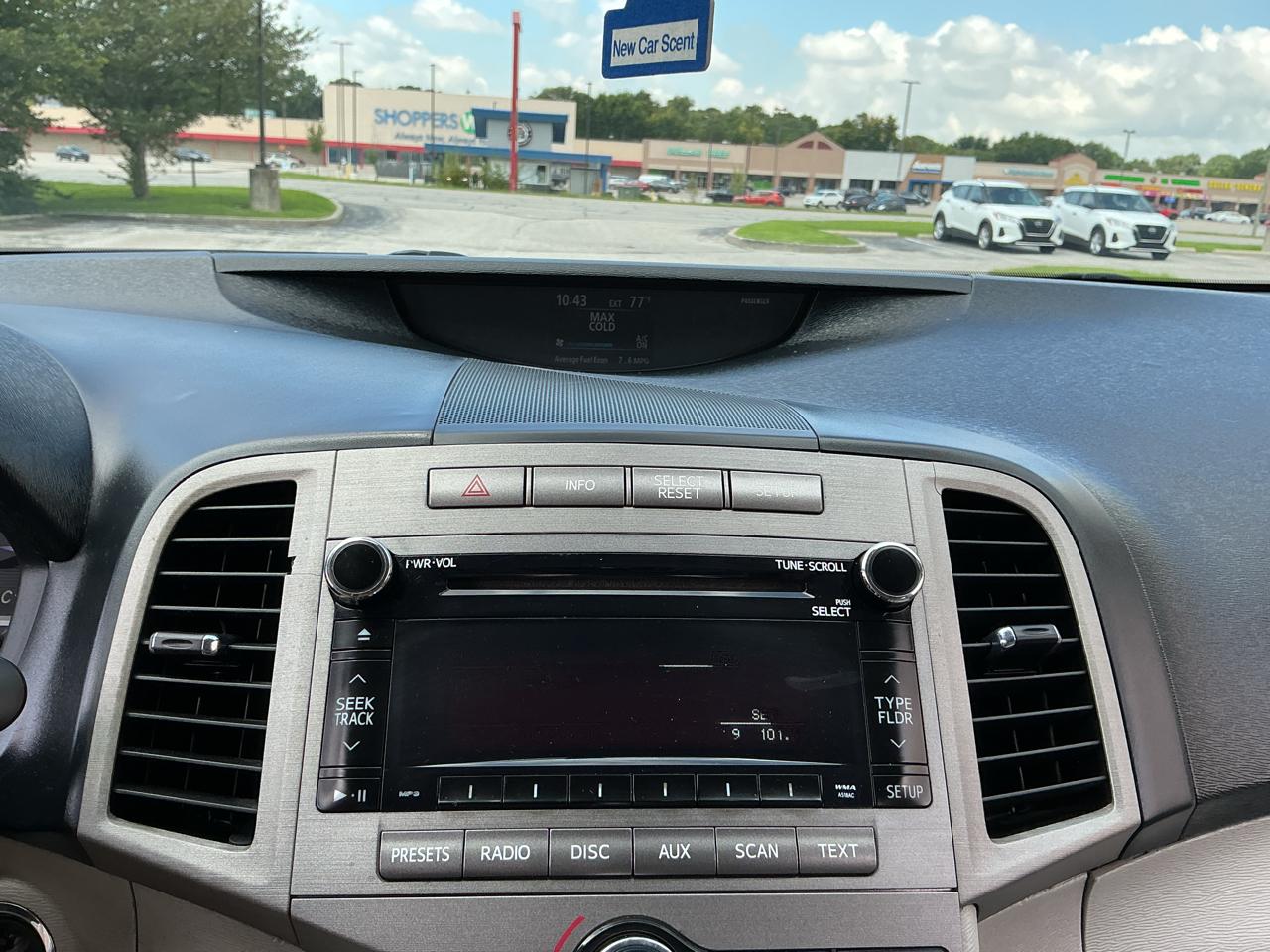 Toyota Venza LE I4 FWD 2012