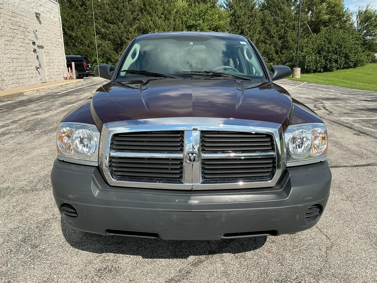 Dodge Dakota ST Club Cab 4WD 2005