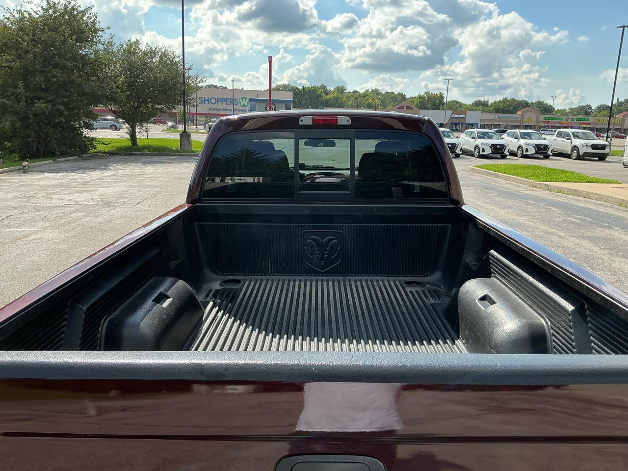 Dodge Dakota ST Club Cab 4WD 2005