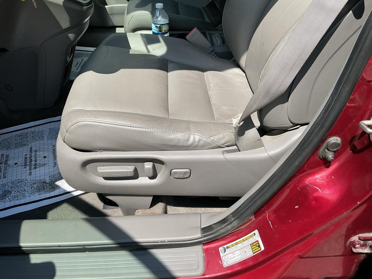 Honda CR-V EX-L 4WD 5-Speed AT 2011