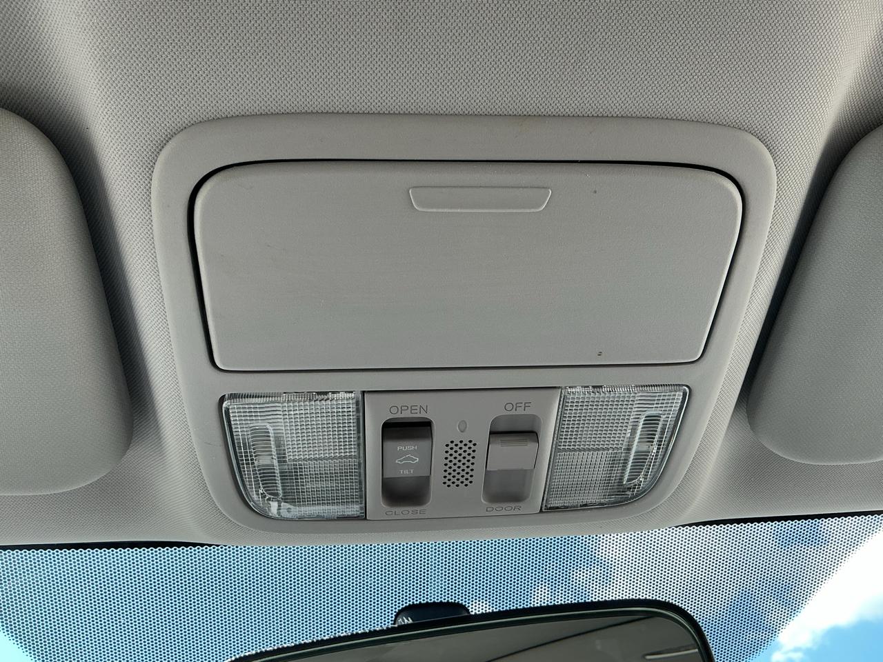 Honda CR-V EX-L 4WD 5-Speed AT 2011