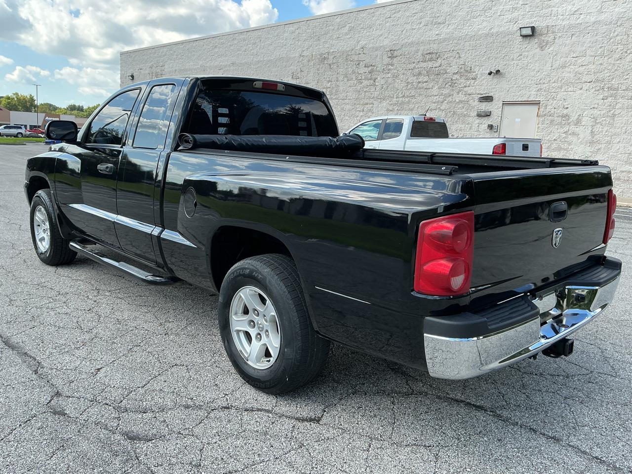 Dodge Dakota SLT Club Cab 4WD 2005