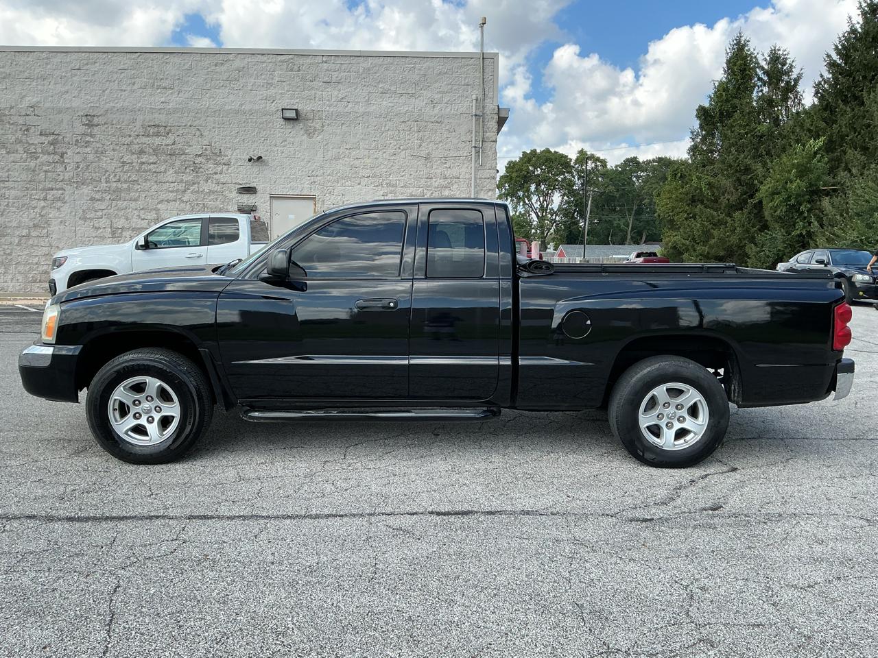 Dodge Dakota SLT Club Cab 4WD 2005