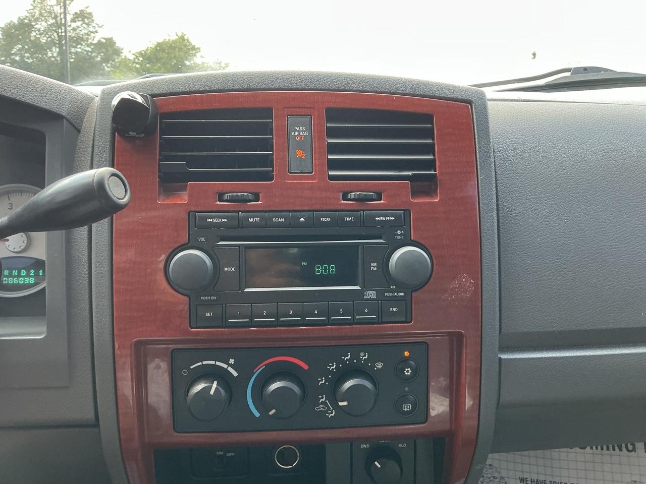 Dodge Dakota SLT Club Cab 4WD 2005