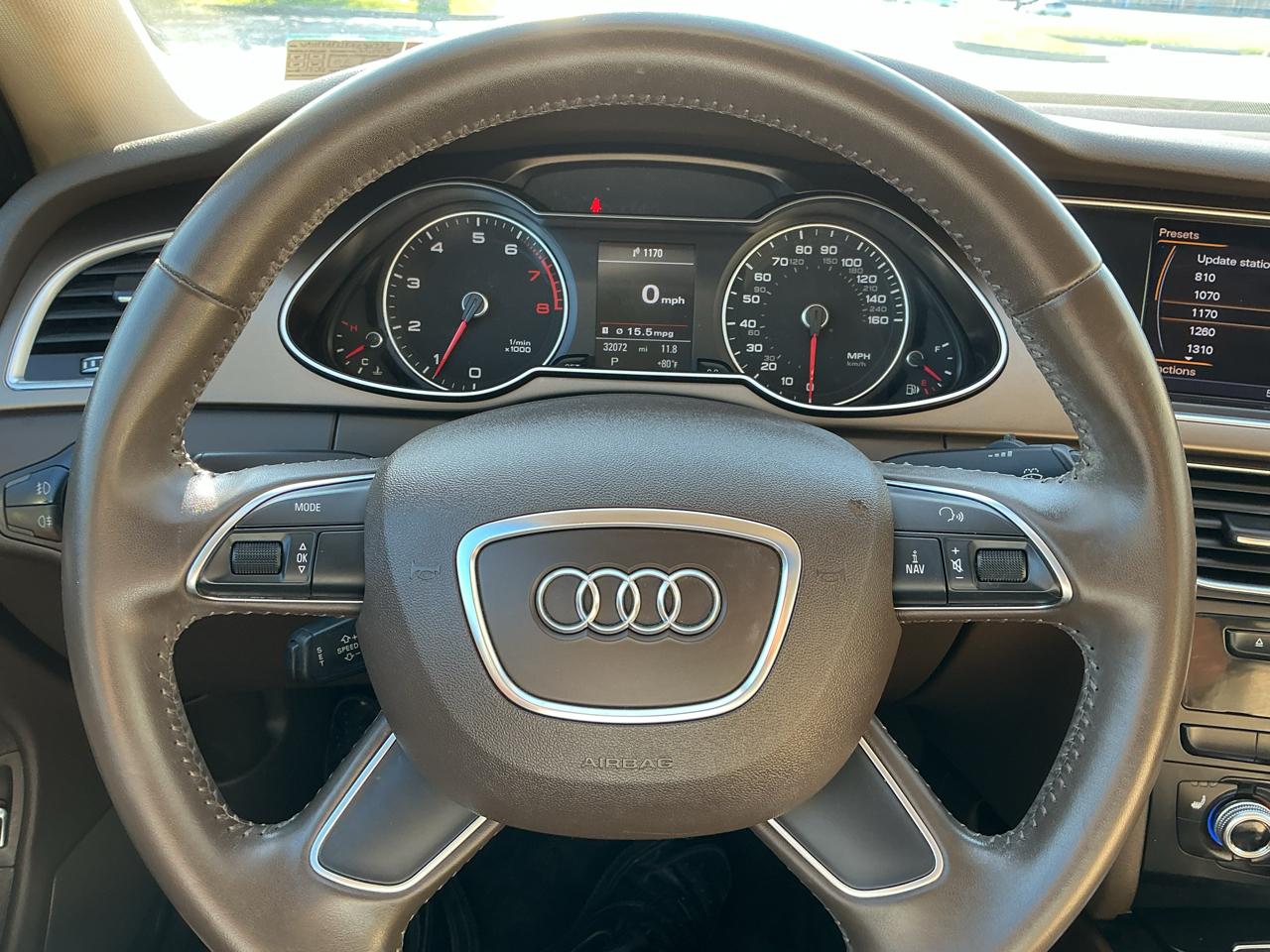 Audi A4 2.0T Sedan quattro Tiptronic 2014