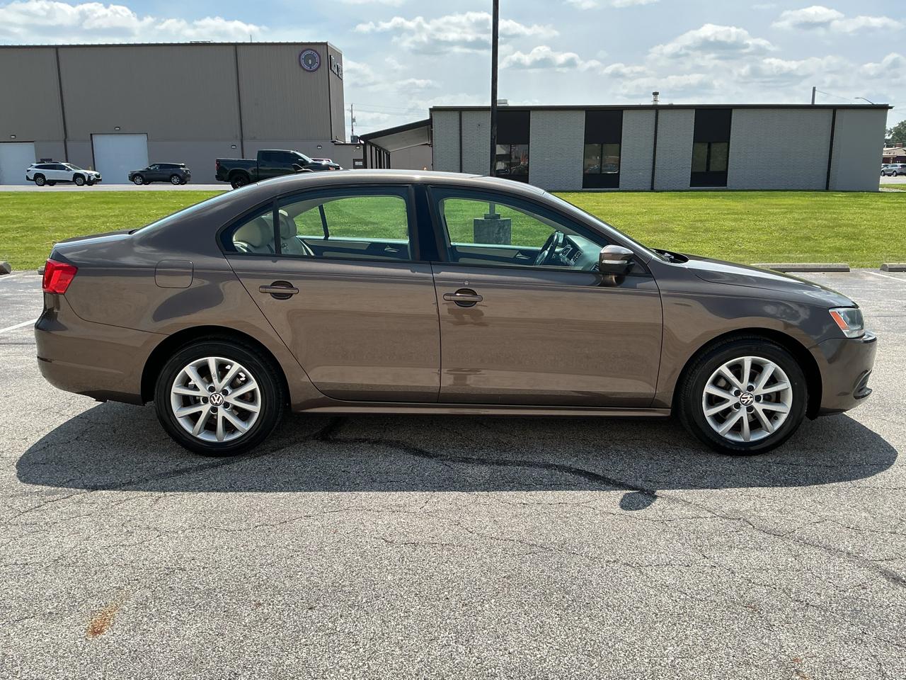 Volkswagen Jetta SE 2012