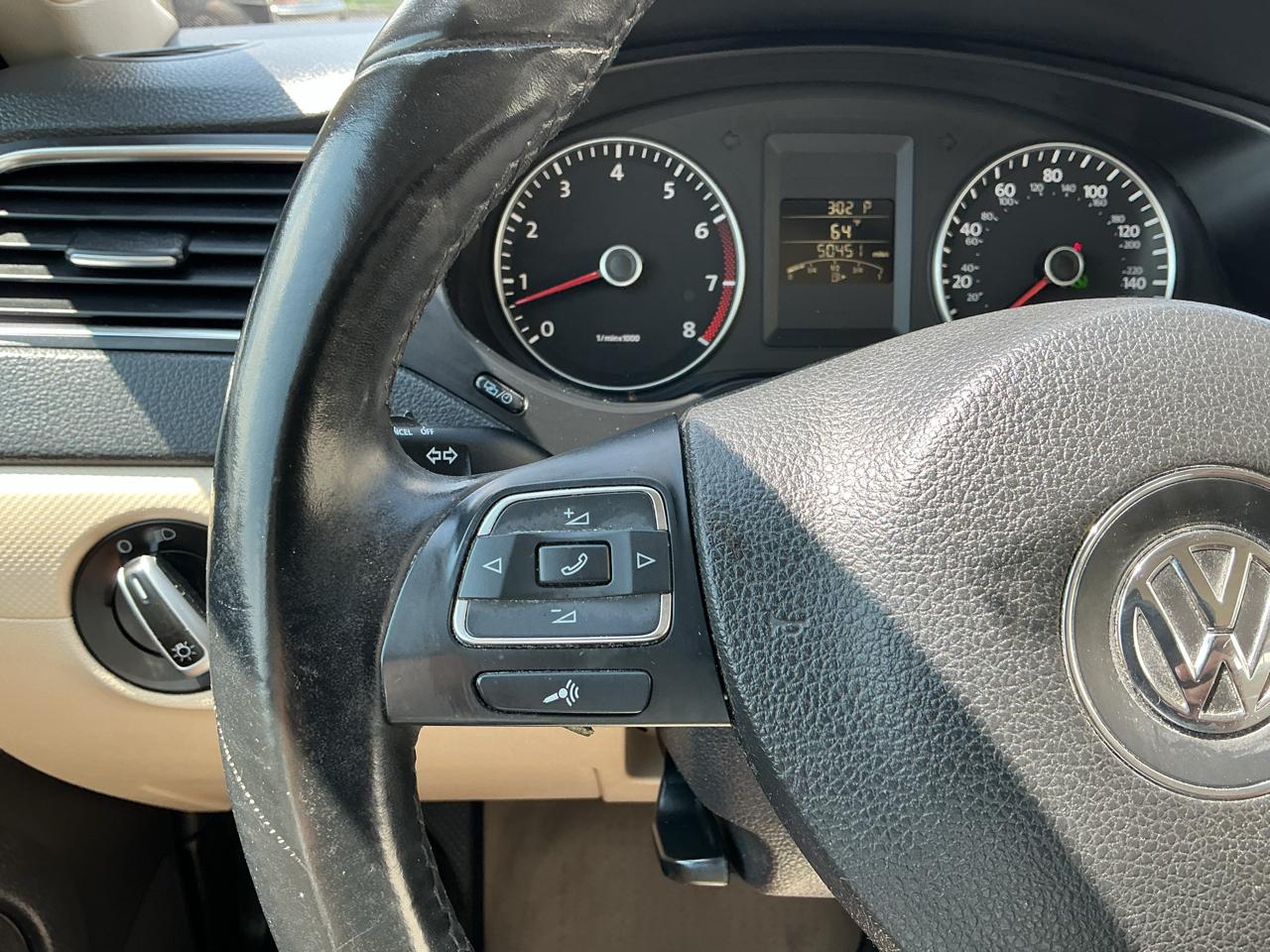 Volkswagen Jetta SE 2012