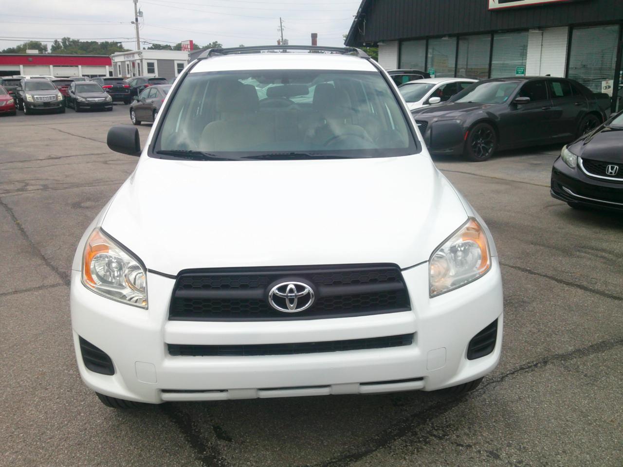 Toyota RAV4 Base I4 4WD 2009