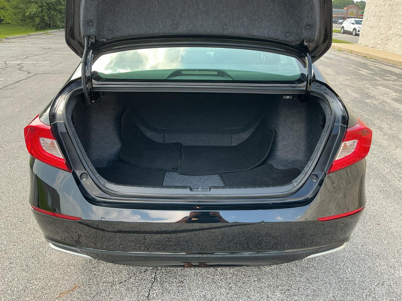 Honda Accord LX CVT 2022