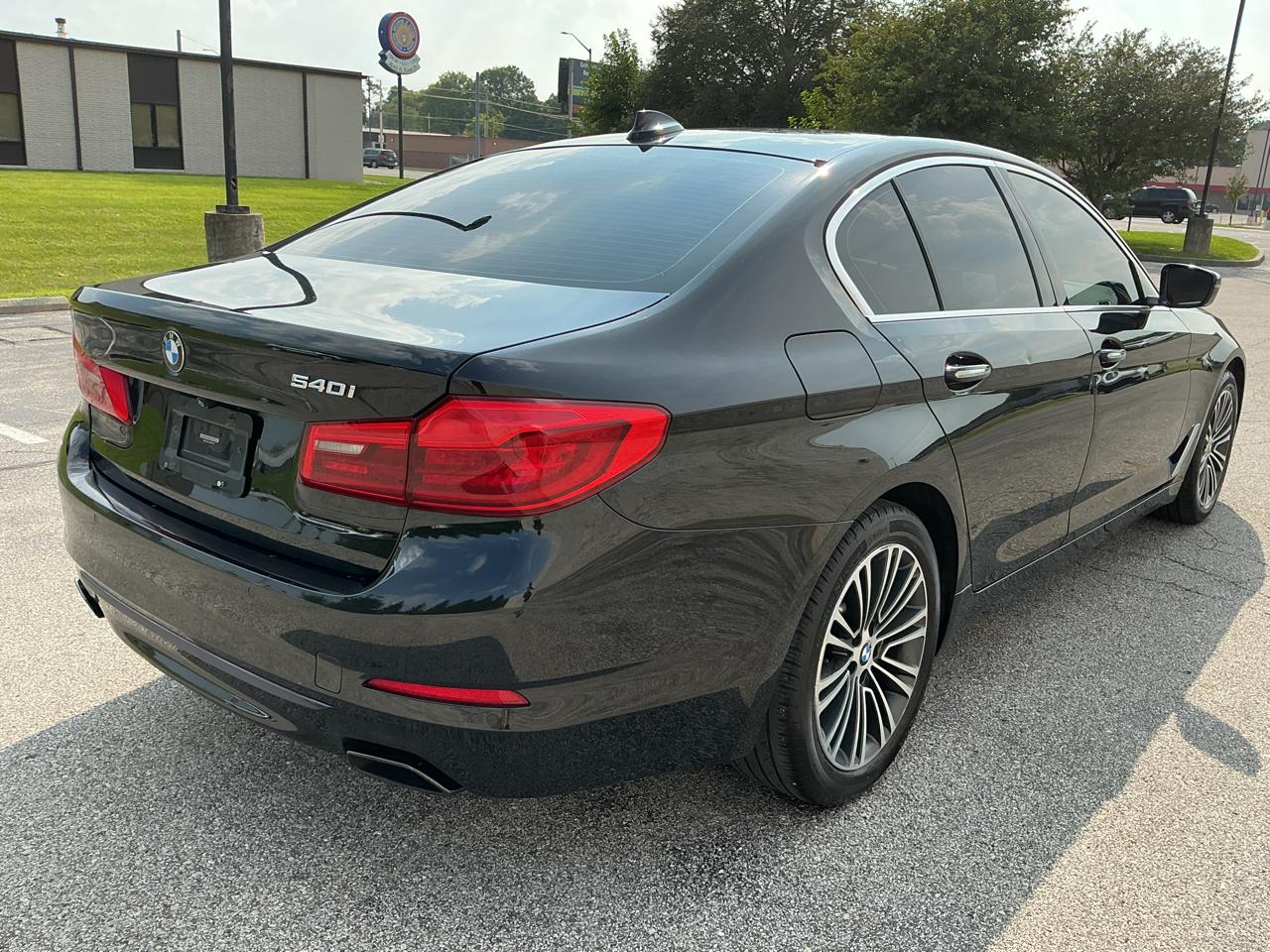 BMW 5-Series 540i 2018