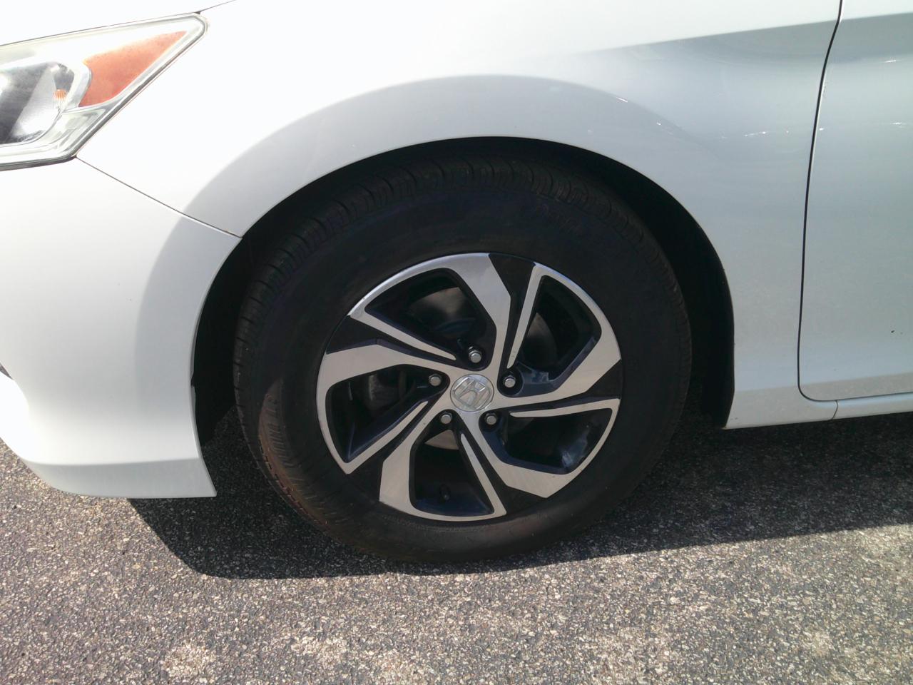Honda Accord LX Sedan CVT 2016