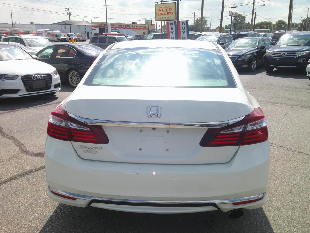Honda Accord LX Sedan CVT 2016