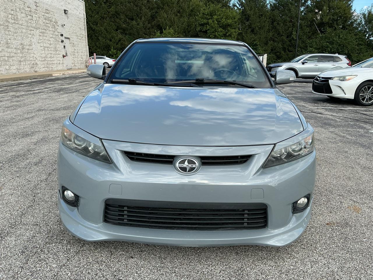 Scion tC Sports Coupe 6-Spd MT 2013