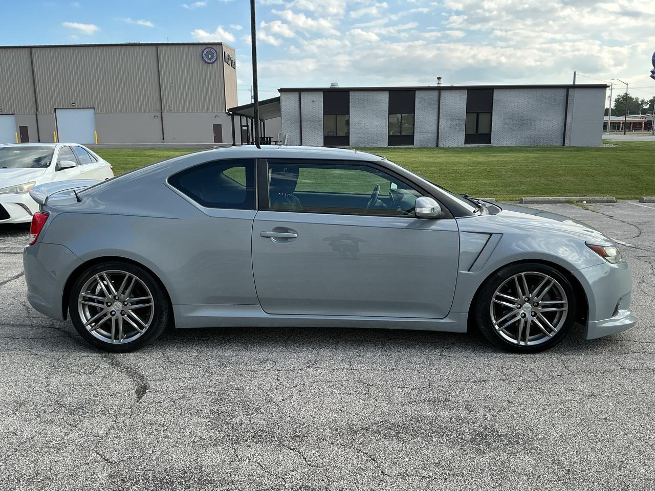 Scion tC Sports Coupe 6-Spd MT 2013