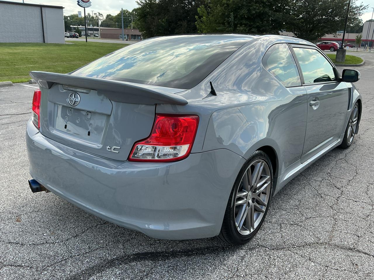 Scion tC Sports Coupe 6-Spd MT 2013