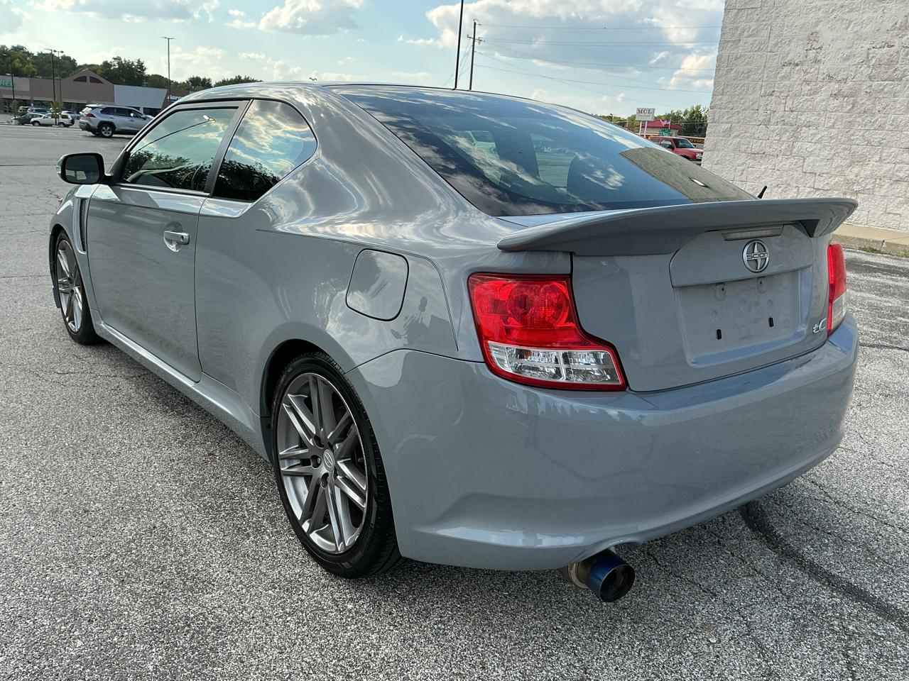Scion tC Sports Coupe 6-Spd MT 2013