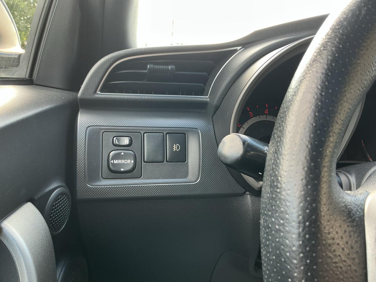 Scion tC Sports Coupe 6-Spd MT 2013