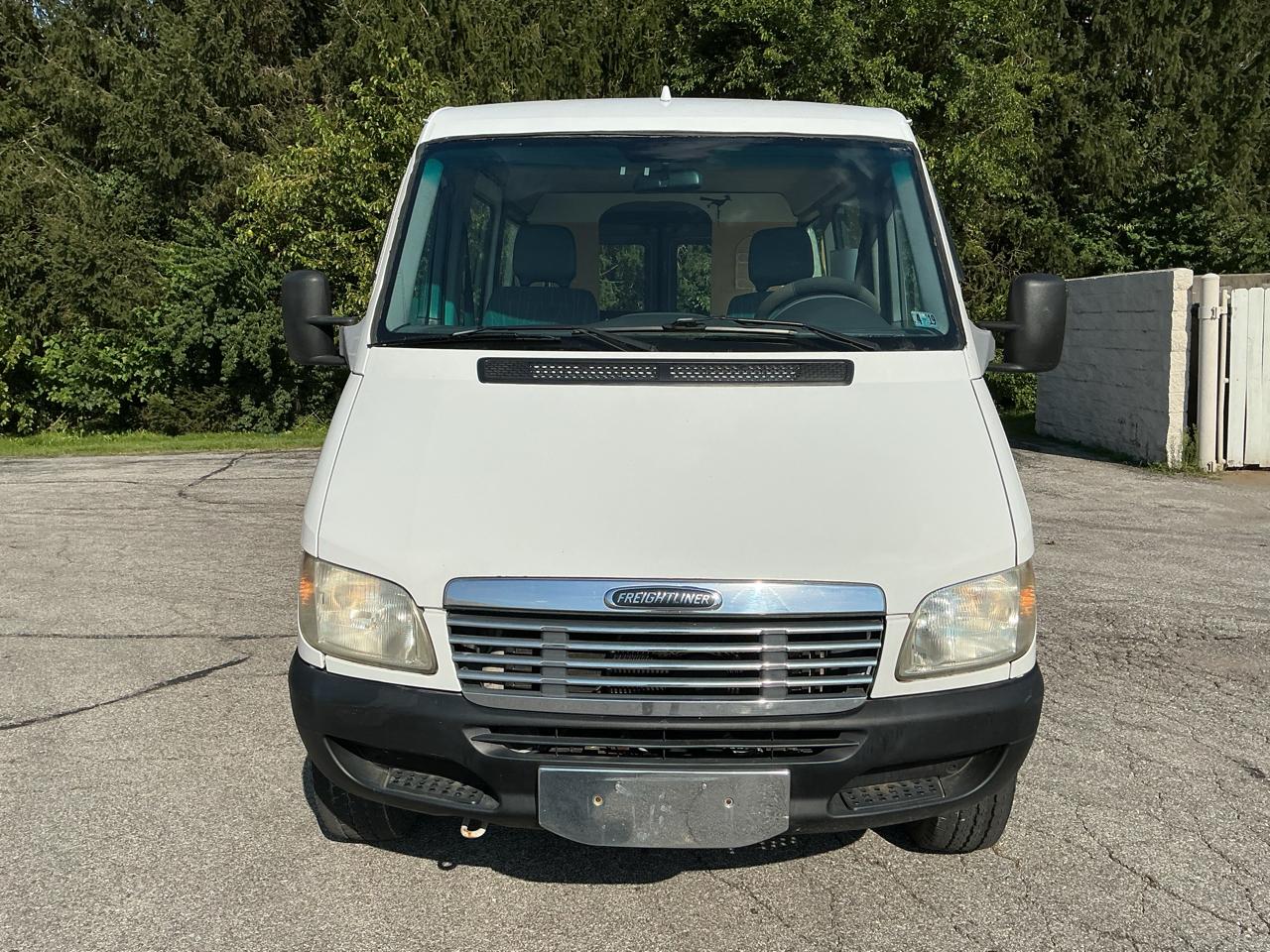 Dodge Sprinter Wagon 2500 High Ceiling 140-in. WB 2003