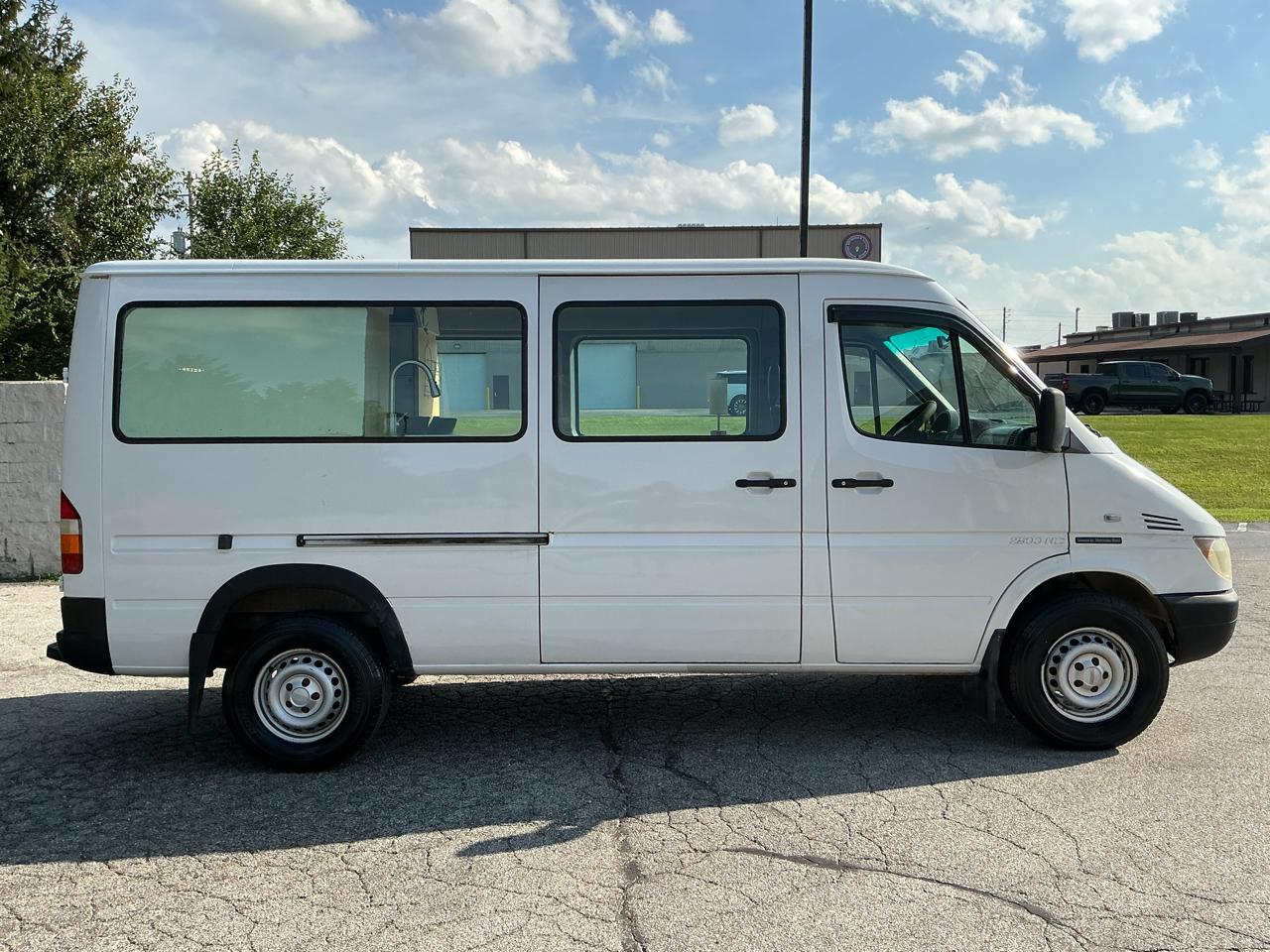Dodge Sprinter Wagon 2500 High Ceiling 140-in. WB 2003