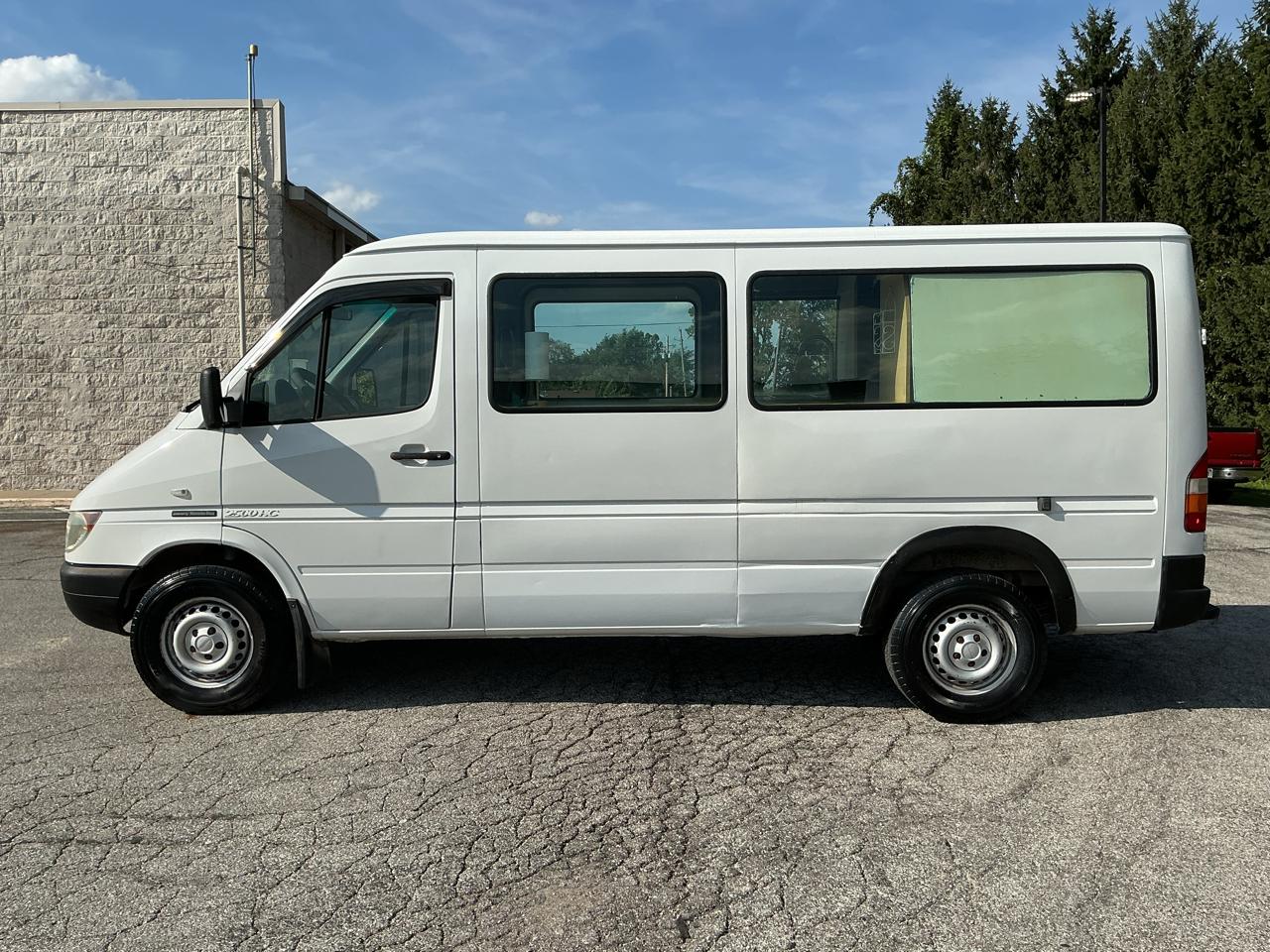 Dodge Sprinter Wagon 2500 High Ceiling 140-in. WB 2003