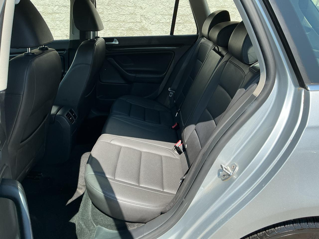 Volkswagen Jetta SportWagen 2.0L TDI 2014