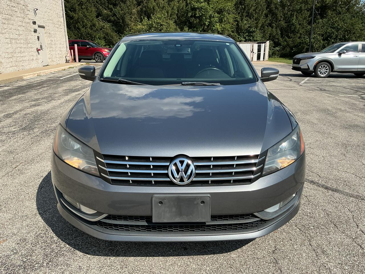 Volkswagen Passat 2.0L TDI SEL Premium 2013
