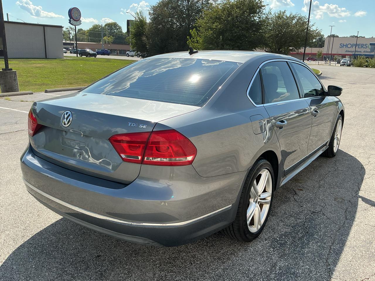 Volkswagen Passat 2.0L TDI SEL Premium 2013