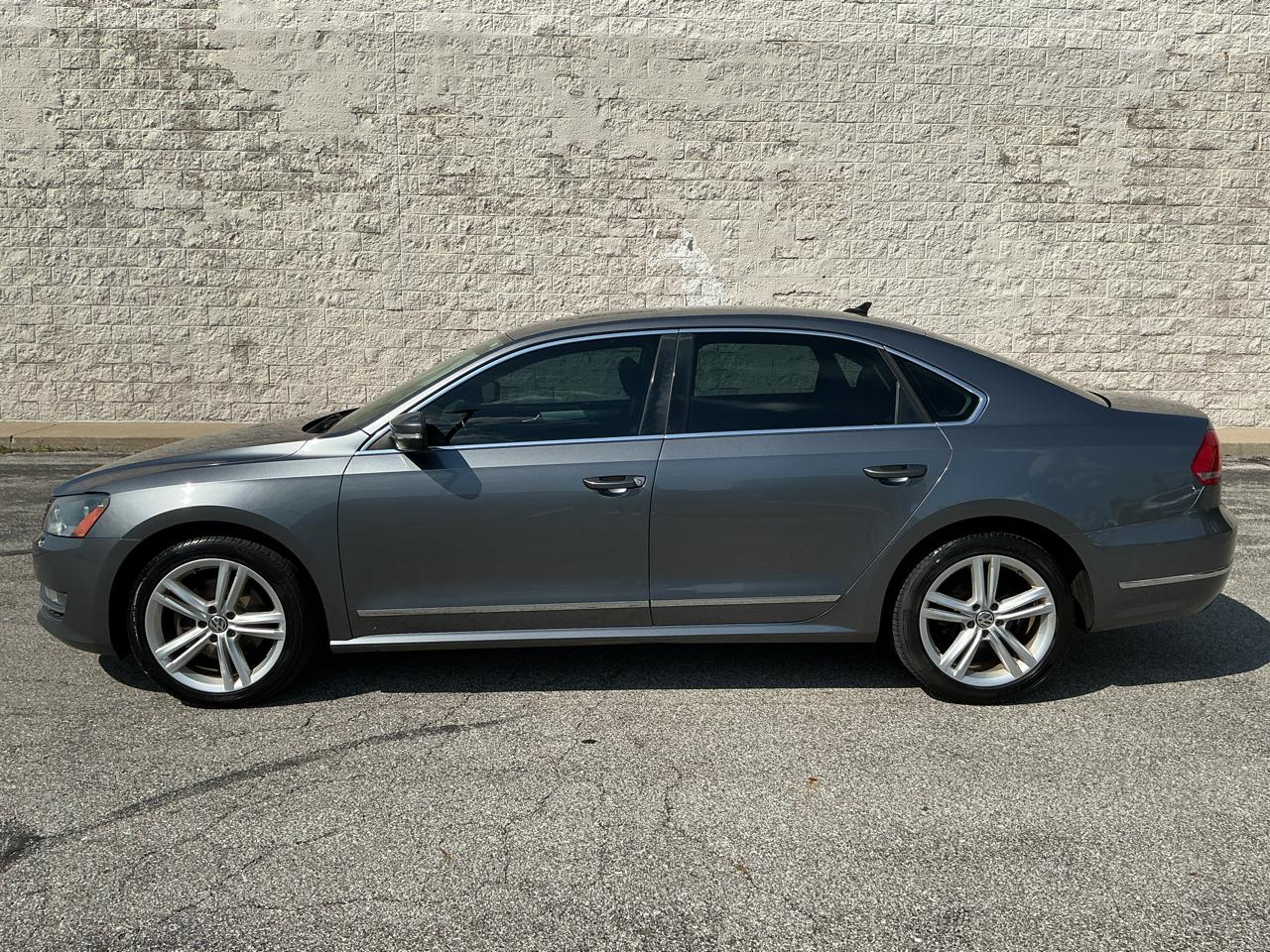 Volkswagen Passat 2.0L TDI SEL Premium 2013