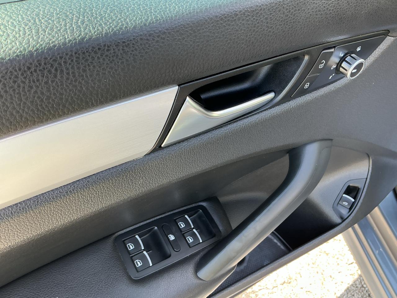 Volkswagen Passat 2.0L TDI SEL Premium 2013
