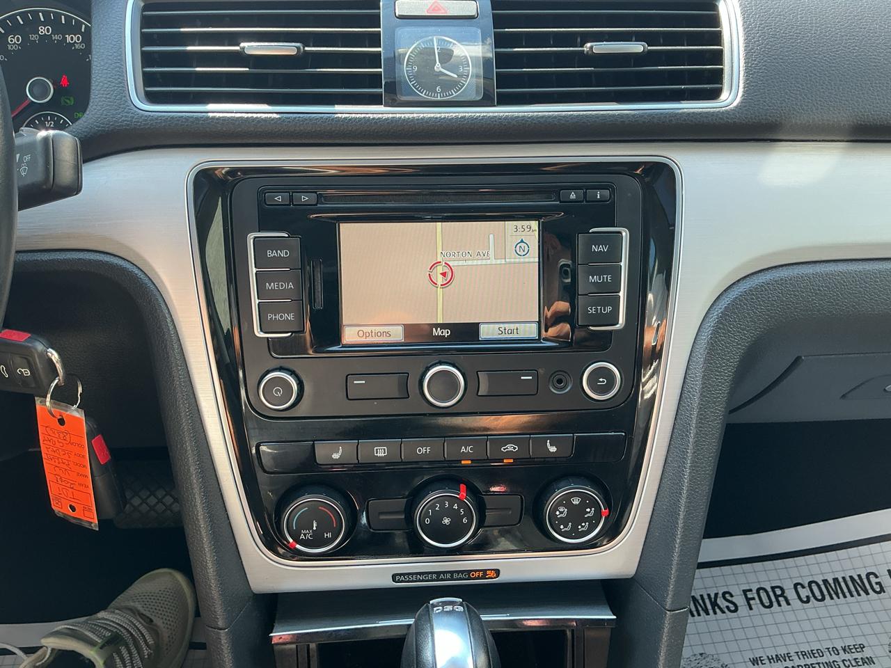 Volkswagen Passat 2.0L TDI SEL Premium 2013