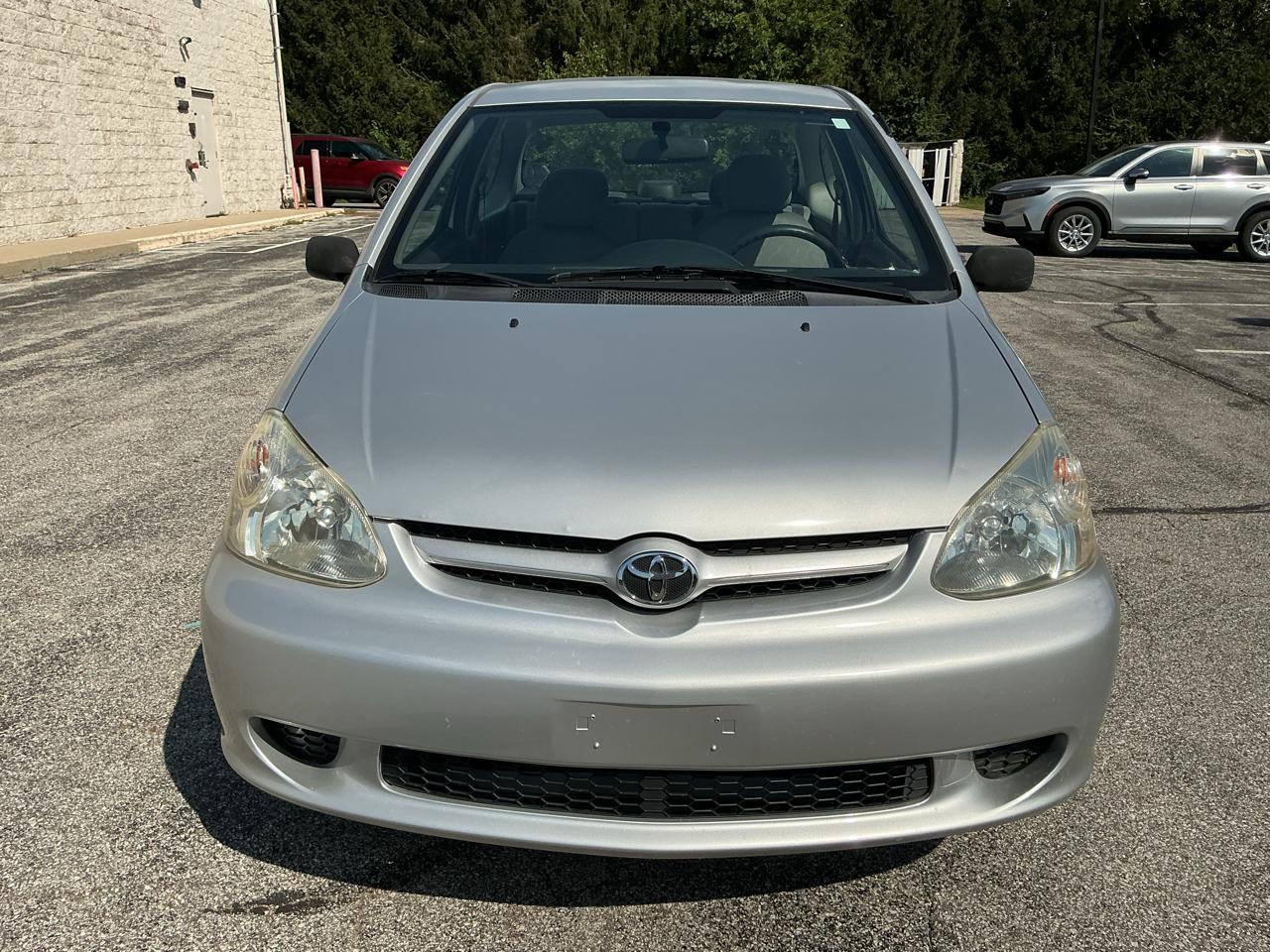 Toyota ECHO 2-Door Sedan 2003