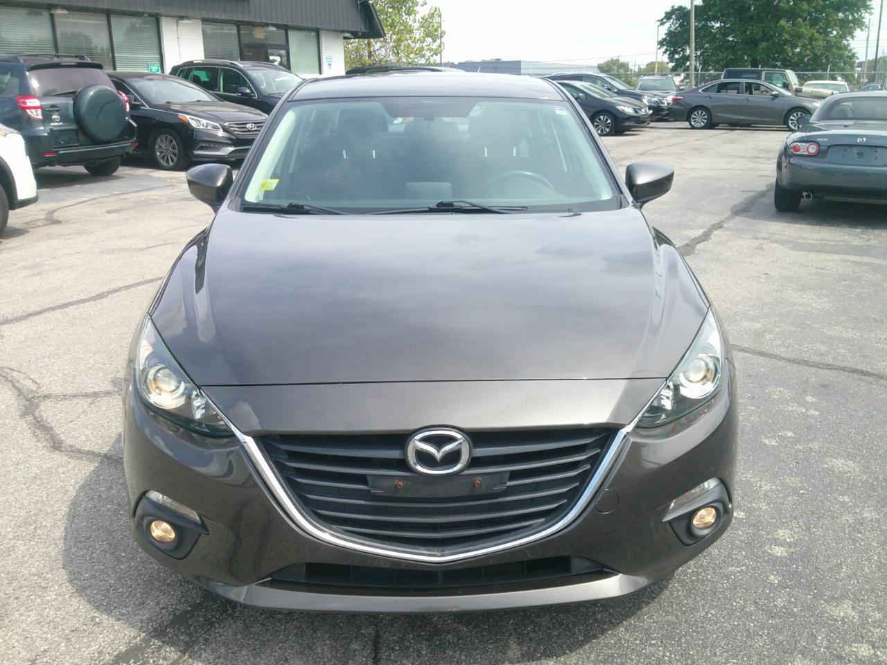 Mazda MAZDA3 i Touring AT 4-Door 2015
