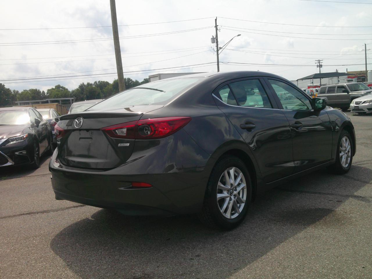 Mazda MAZDA3 i Touring AT 4-Door 2015
