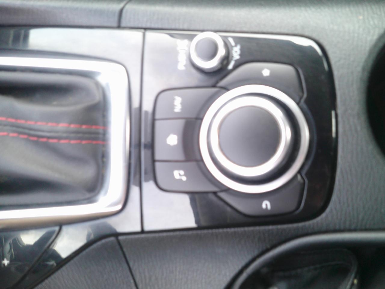 Mazda MAZDA3 i Touring AT 4-Door 2015