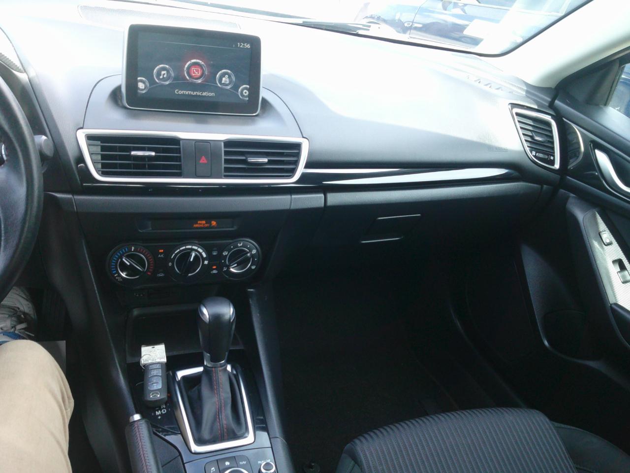 Mazda MAZDA3 i Touring AT 4-Door 2015